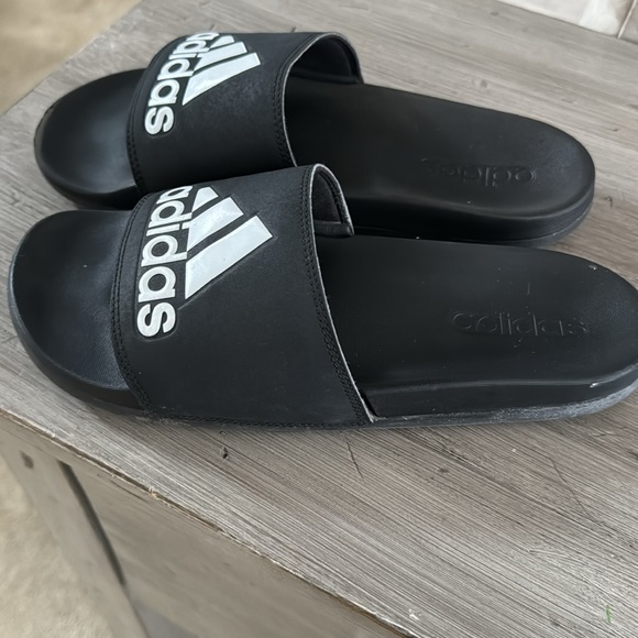 Adidas adilette unisex comfort slides men’s 8 women 10 black - Picture 2 of 5